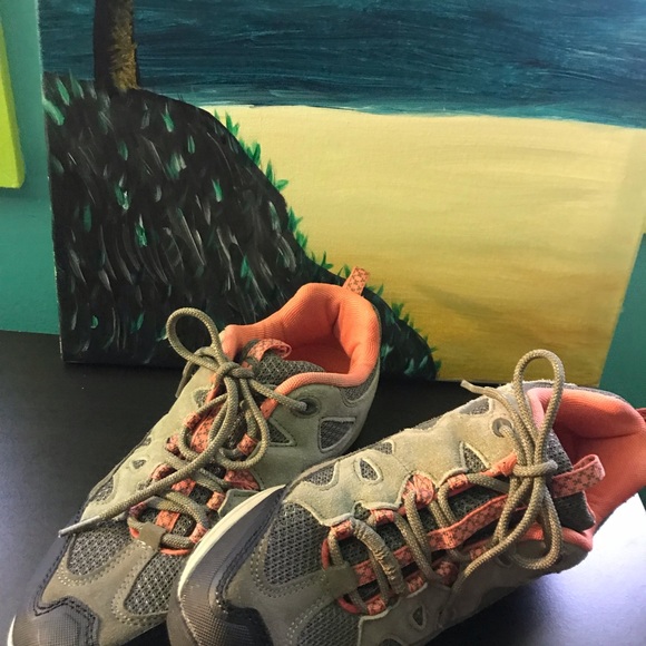 🥾 MERRELL hiking boots, size 10 - Picture 3 of 6